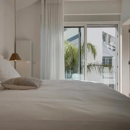 בית נופש Marvila Town House Sleeps 10 With Pool Air Con And Wifi