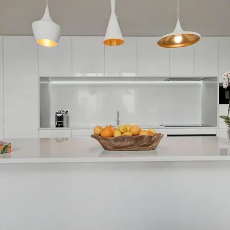 בית נופש Marvila Town House Sleeps 10 With Pool Air Con And Wifi ליסבון